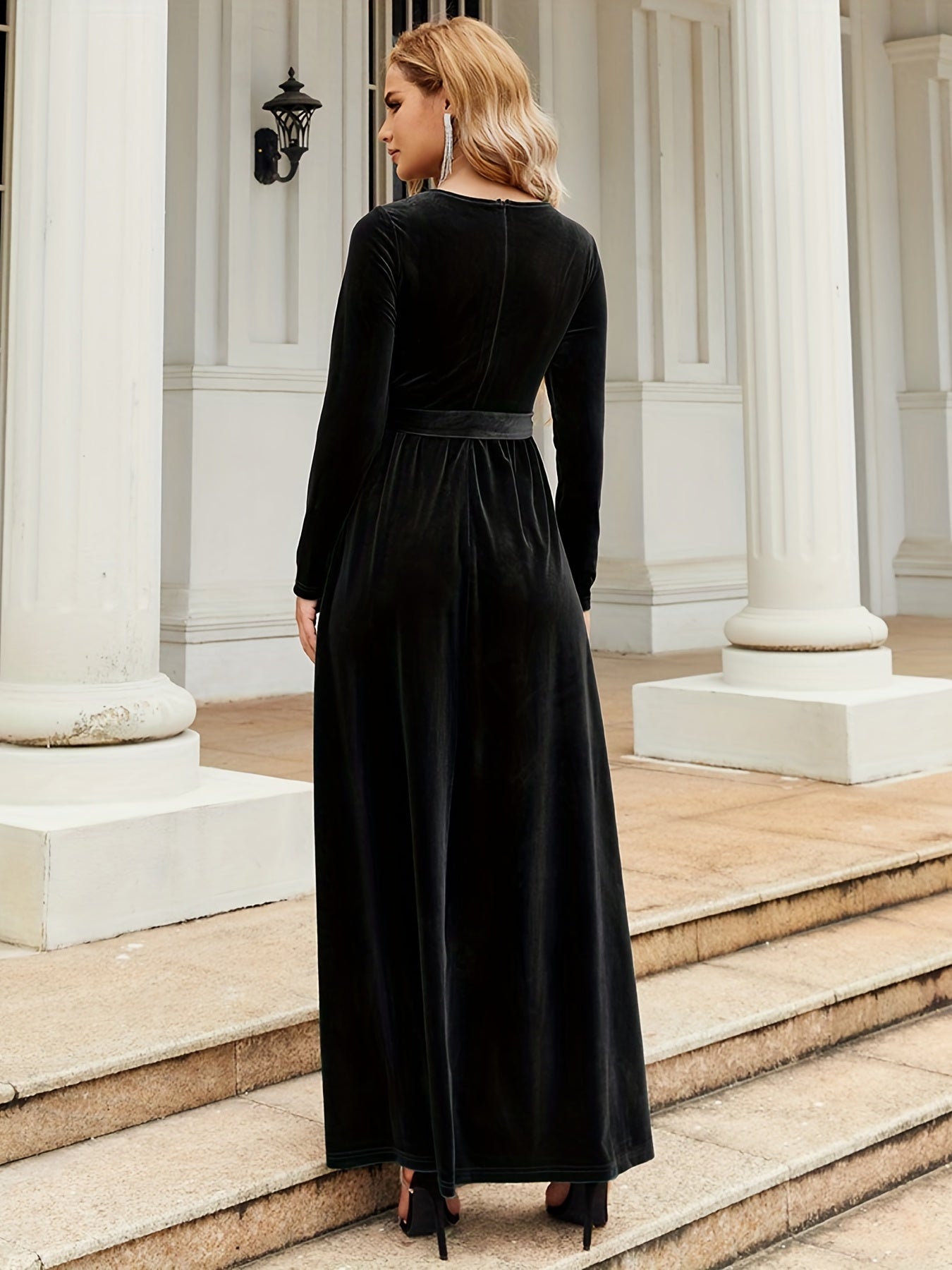 Fall Elegance: Women's Chic Belted Long Dress with Boat Neck and Long Sleeves, Machine Washable, Non-Sheer