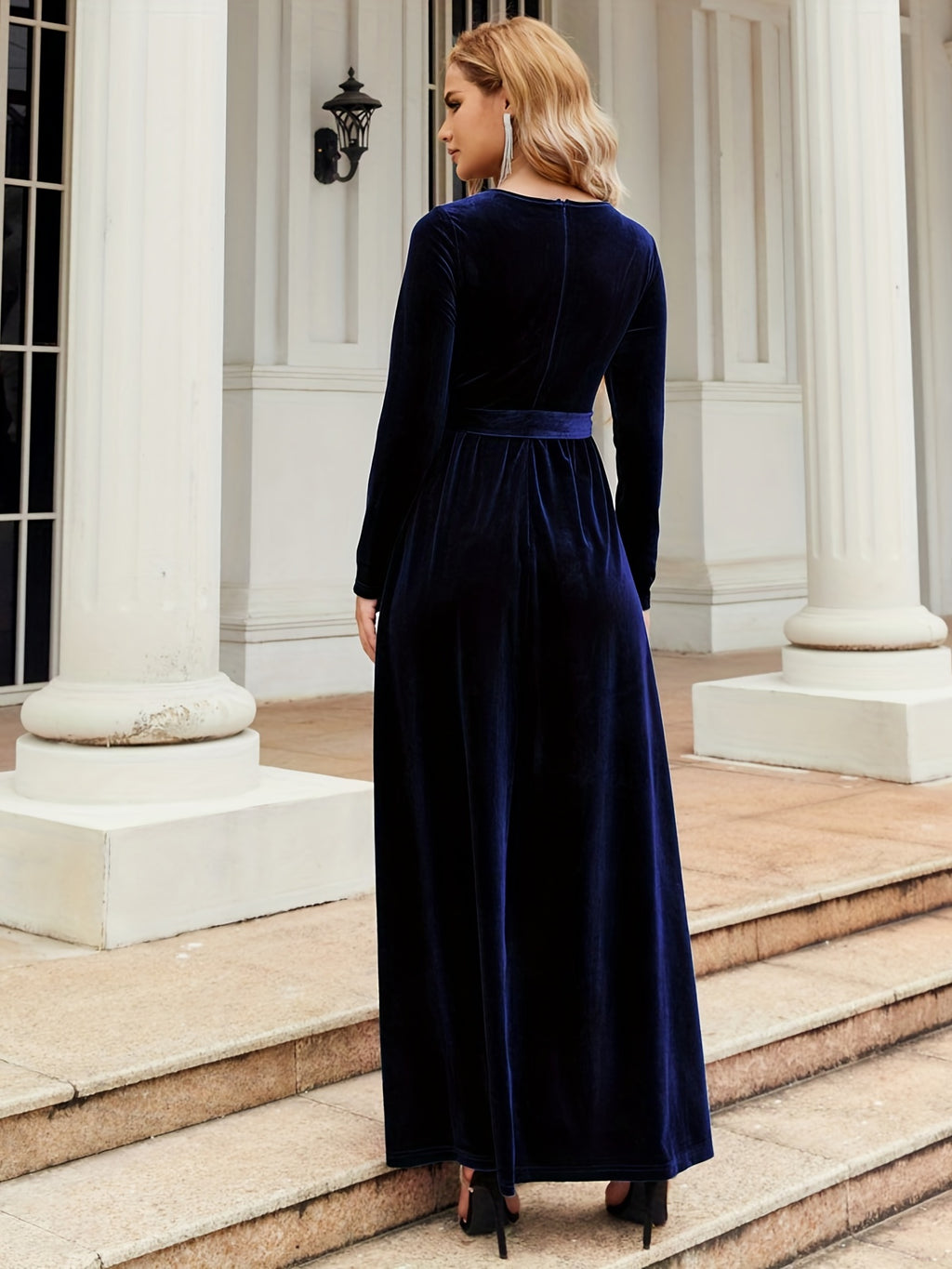 Fall Elegance: Women's Chic Belted Long Dress with Boat Neck and Long Sleeves, Machine Washable, Non-Sheer