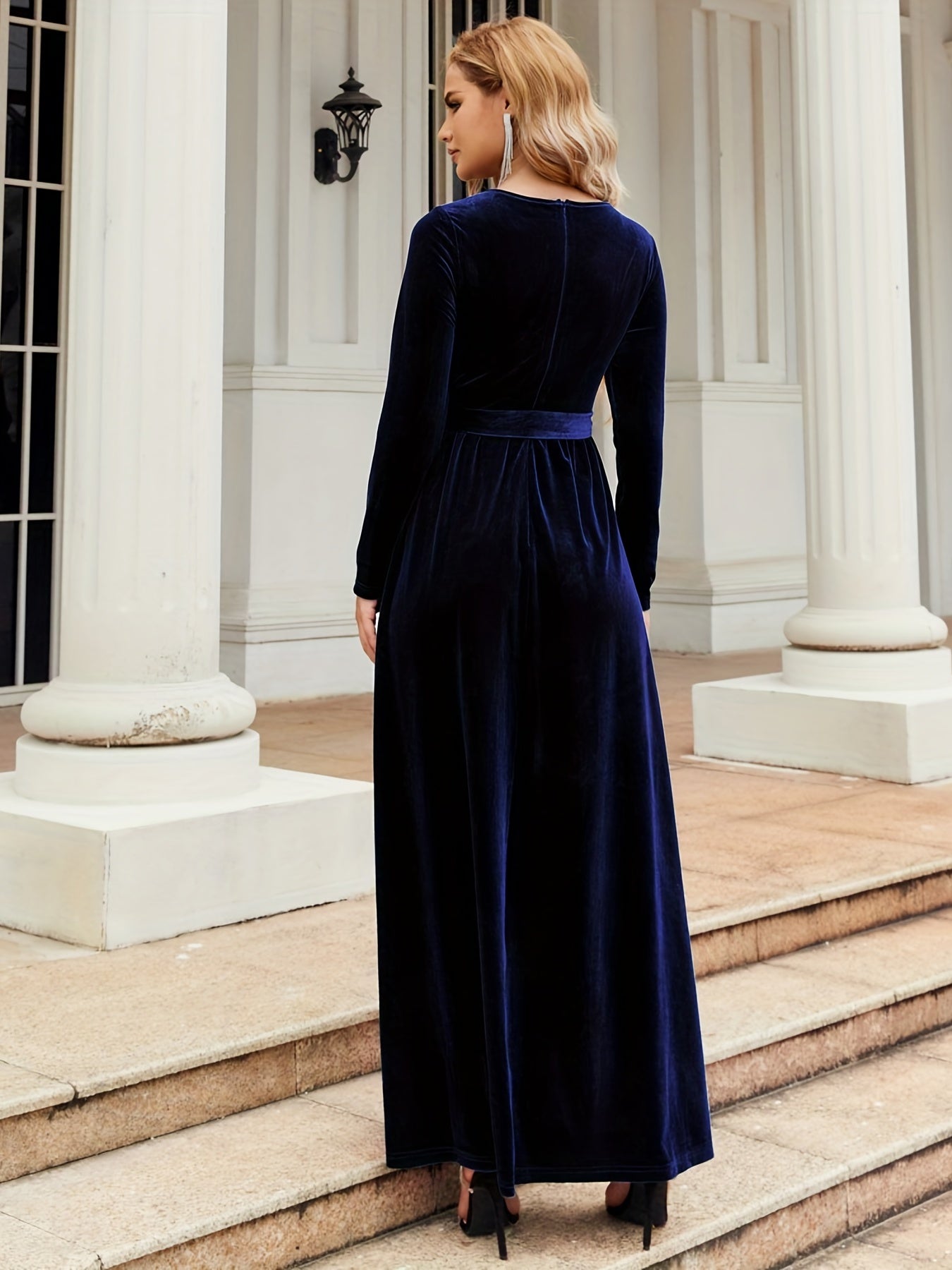 Fall Elegance: Women's Chic Belted Long Dress with Boat Neck and Long Sleeves, Machine Washable, Non-Sheer