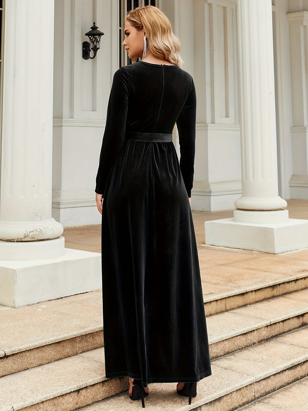 Fall Elegance: Women's Chic Belted Long Dress with Boat Neck and Long Sleeves, Machine Washable, Non-Sheer